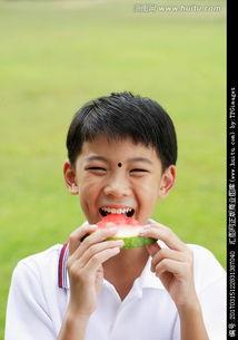 吃瓜连麦男生,揭秘男生间的趣味互动